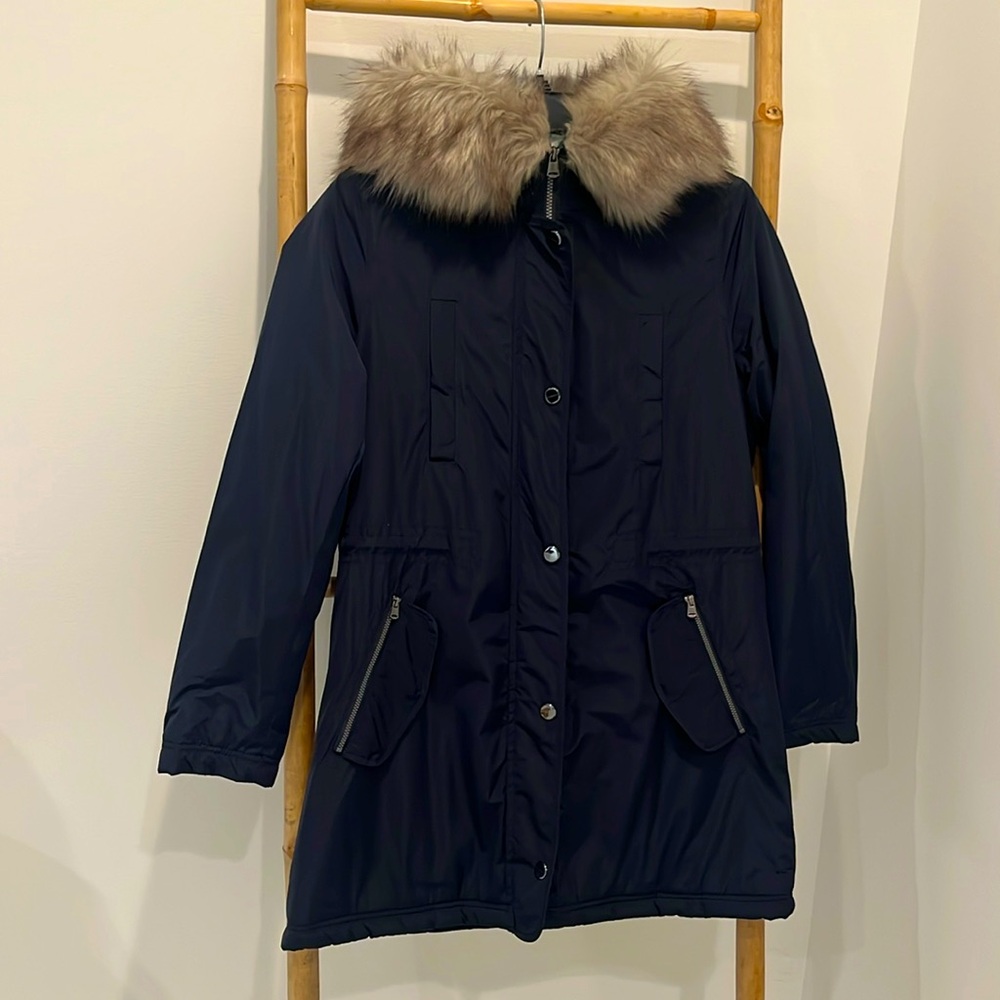 Lined puffer jacket.